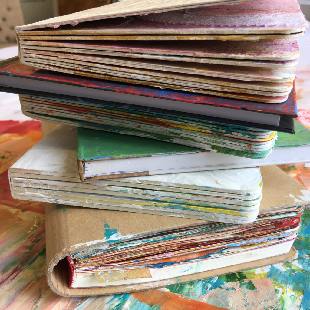 How to Pick an Art Journal